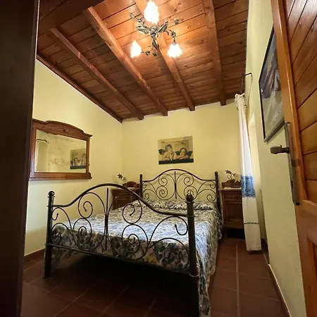 Centro - Casa Li Piri Apartment